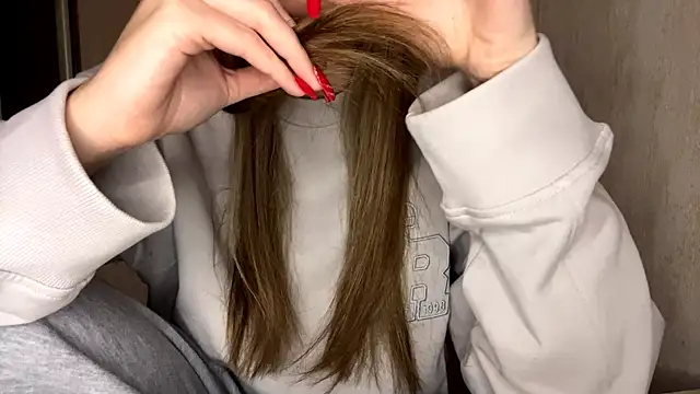 EmllyLighty online show from January 14, 12:54 pm