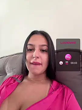 jujuarantes  2026 online show from June 8, 2:18 pm