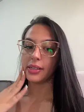 jujuarantes  2026 online show from January 16, 1:51 pm