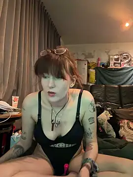 MisterandNiffyNoon online show from February 10, 8:56 pm