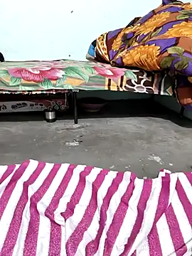 Yours-Zeenat online show from February 26, 8:35 am