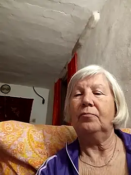 KlaudiaDarling online show from April 2, 6:38 pm