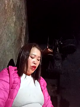 dakota-kis online show from March 11, 10:52 am