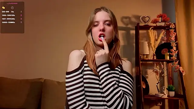 RennaHettes online show from March 29, 1:15 am