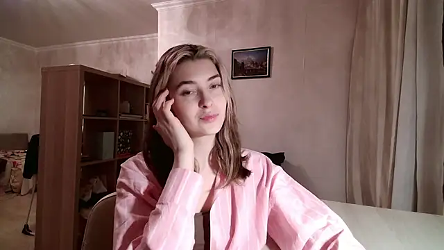 Dia DeAmas online show from February 16, 3:23 pm