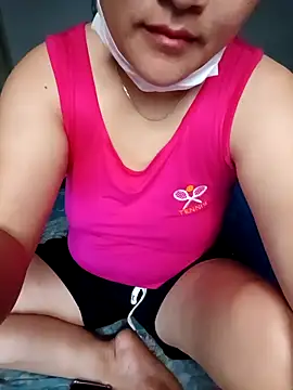 kira0021 online show from March 2, 12:43 am