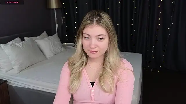 Angel  Grace online show from January 18, 5:37 am