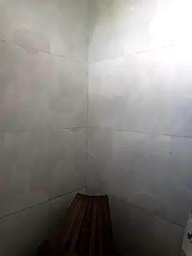 zaraluxx1 online show from January 14, 7:41 pm