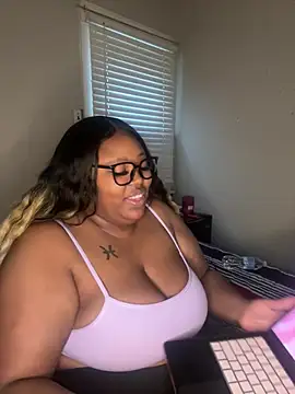 Chocolatebunnyxx96 online show from March 24, 11:10 pm