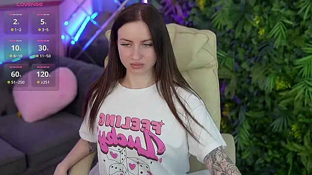 AlexaFleur online show from June 3, 12:50 pm