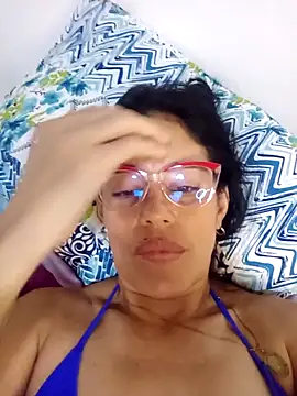 Elizabeth manzon online show from June 11, 6:32 am