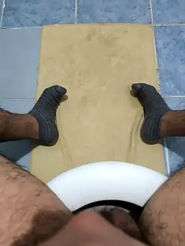 lyonnqw online show from January 13, 5:50 pm