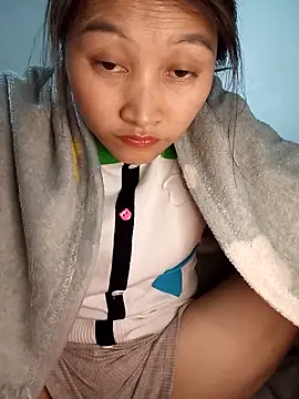 yumyum112 online show from February 18, 2:38 pm