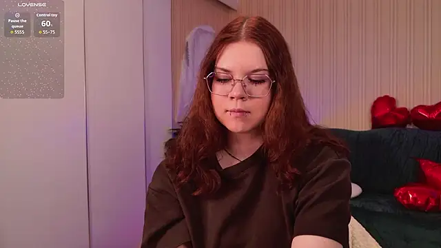 A Lot of Bunny online show from February 19, 9:42 am