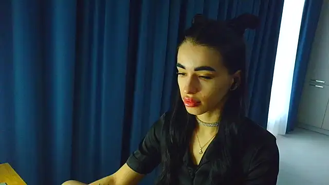 Vlada Elfie online show from March 3, 2:34 pm