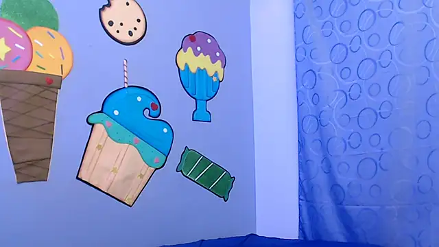 skinnysexzara18 online show from February 17, 5:40 am