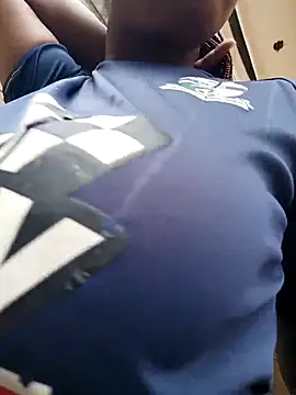 Bootyful me online show from April 4, 7:29 am