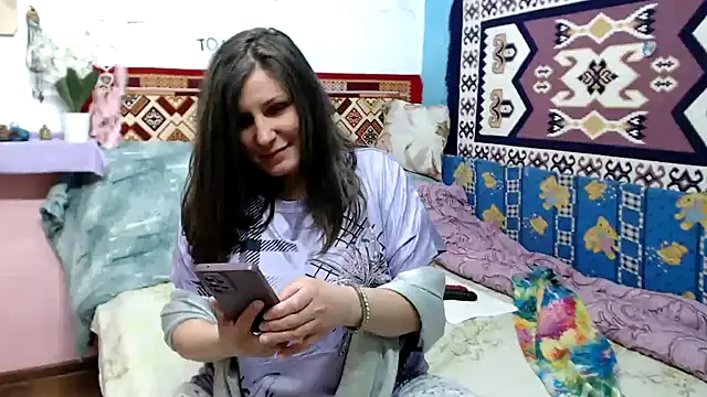 Adelinemilf online show from April 12, 1:14 pm