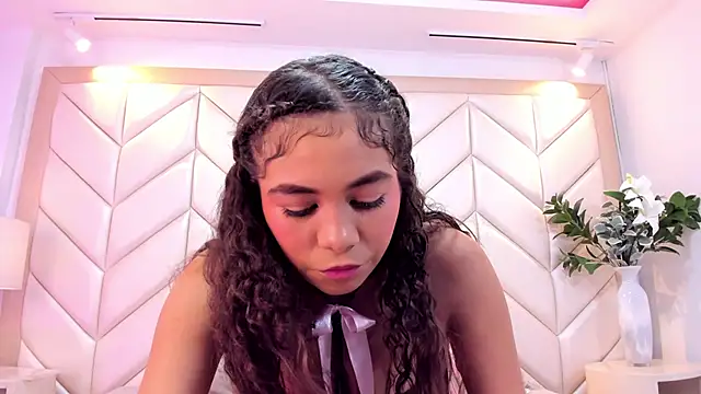 CamilaCastillo online show from March 21, 7:41 pm