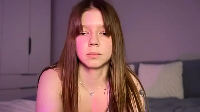 karalinhks online show from February 28, 8:19 pm