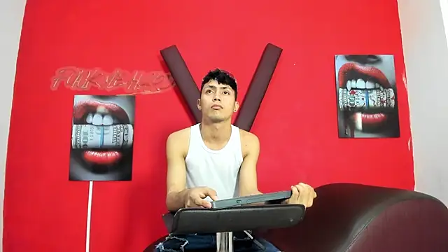 AVENGER BOYS2026 online show from May 19, 7:21 pm