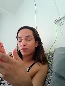 ofjuliaa online show from February 17, 2:05 pm