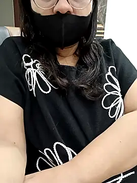 piryasharma005 online show from February 14, 6:32 pm