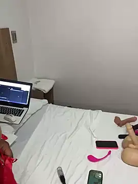 NataliaMillers online show from January 12, 1:05 pm