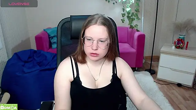 kuri u online show from February 9, 9:00 am