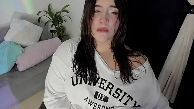 ivy velvet online show from April 8, 1:08 am