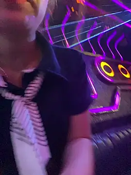 Angela loveee online show from April 17, 5:20 am