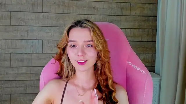 VanessaVienne online show from February 28, 4:39 pm