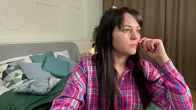  SilkyShadow  online show from February 2, 1:04 am