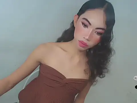 Massivecockfiona online show from February 14, 6:04 am