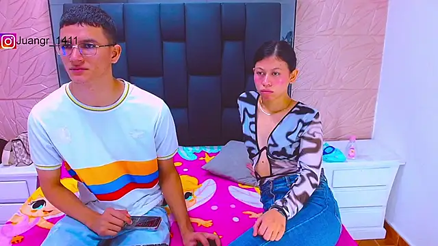 Sophi and Jack online show from February 2, 10:53 pm