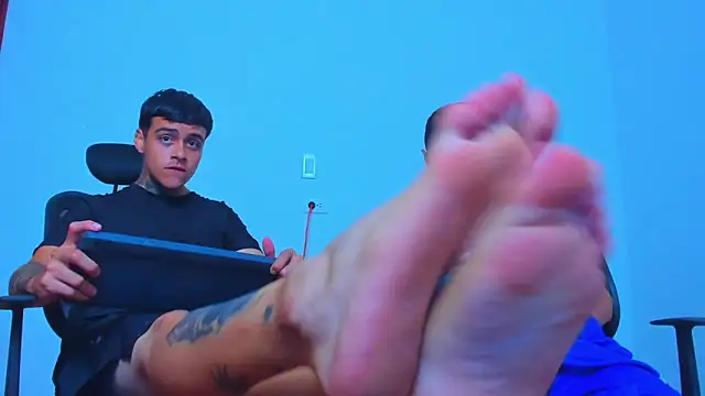 Thomas-Wil online show from April 26, 8:06 pm