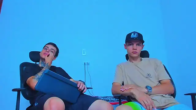 Thomas-Wil online show from April 6, 7:15 pm