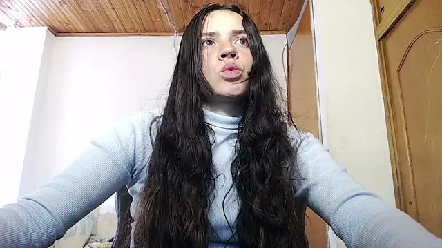 Shanel Lozano online show from February 3, 7:40 pm