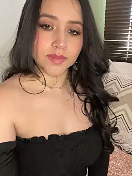 Veronica Wins  online show from February 25, 8:40 pm