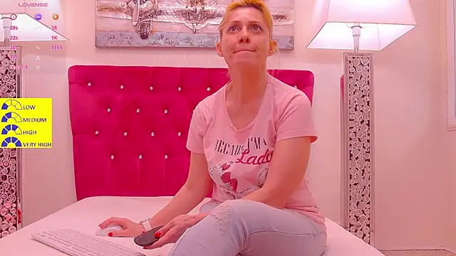 AmandaL1 online show from May 28, 4:21 am