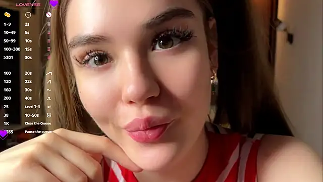 LubaSeirers online show from April 9, 3:39 pm