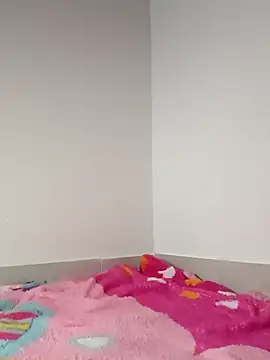 honeyhotgirl19 online show from February 14, 9:50 pm