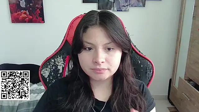 yessica gomez01 online show from April 13, 10:21 pm