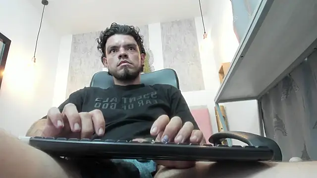 Enzo Turner online show from January 10, 5:45 am