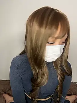 melmel1 online show from February 18, 12:15 pm