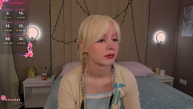 AdeleSilvy online show from March 6, 2:06 am