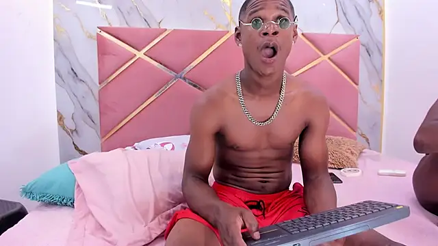 passion black online show from February 28, 11:04 pm