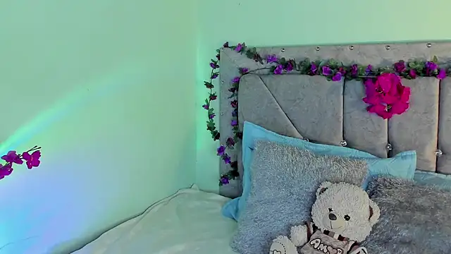 Britanny77 online show from March 25, 10:12 pm