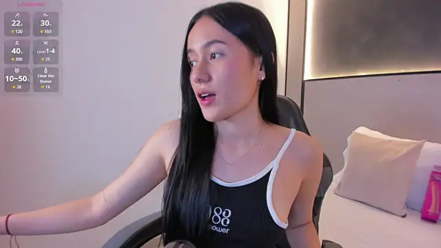 mia slora online show from February 10, 12:08 pm