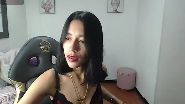 Kittie nala  online show from January 13, 4:18 am